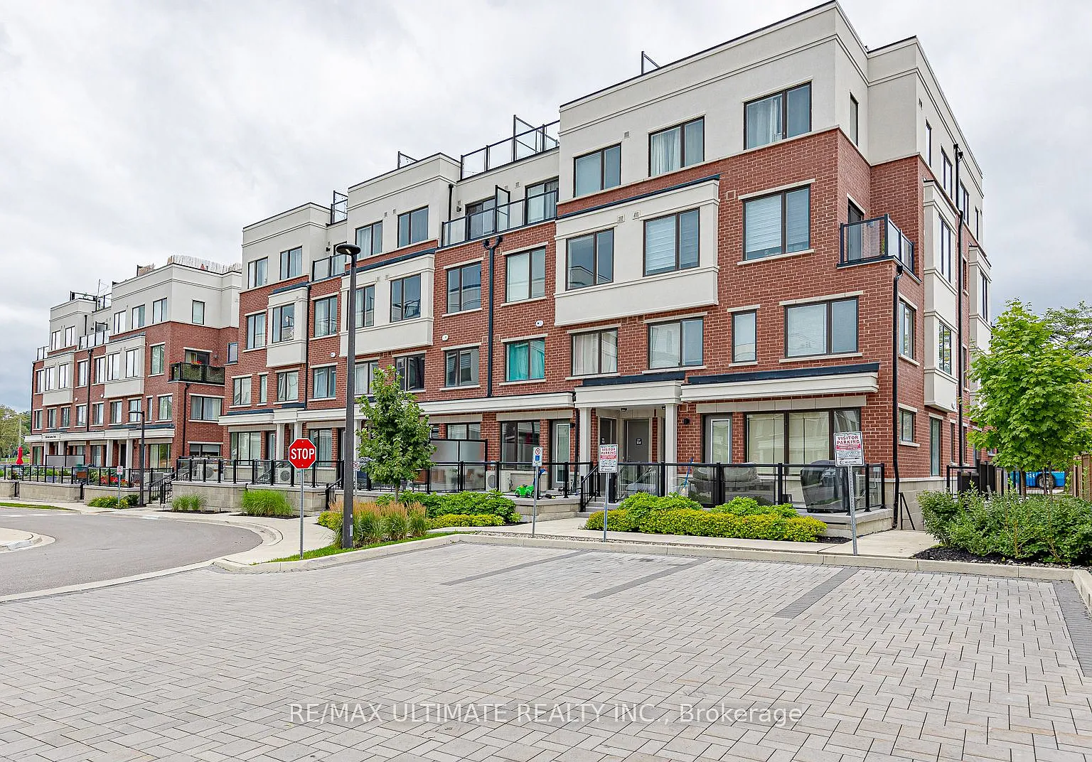 2 bed, $2,600 — Photo 2
