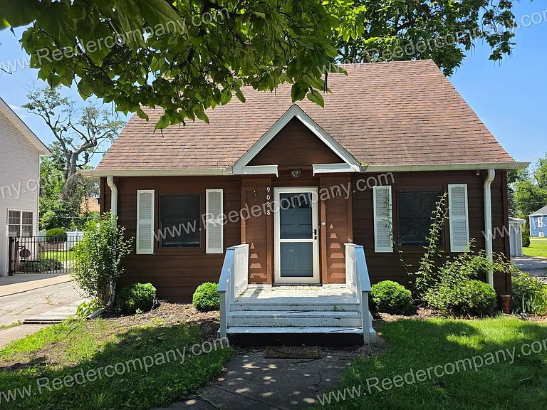 9028 W Delaware Pkwy — Photo 1