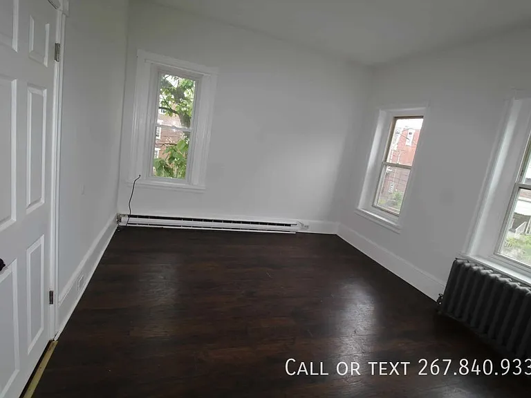 2119-2121 W 3rd St #2 — Photo 6
