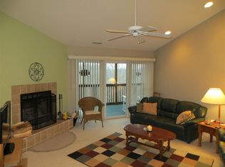 9644 S Bay Pointe Ct, Bloomington, IN 47401