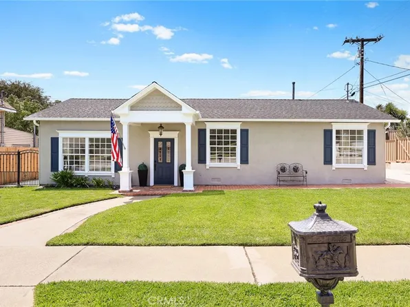 403 S Valley Center Ave, Glendora, CA 91741