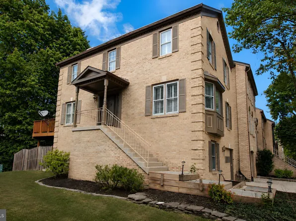7321 Mallory Ln, Alexandria, VA 22315
