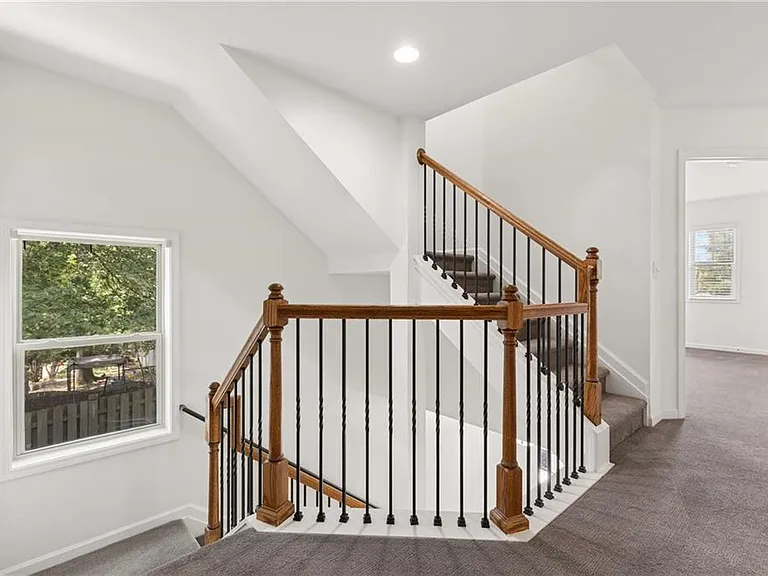3377 Vintage Cir SE — Photo 18