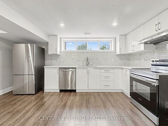 4th image of 45 Tordale Cres