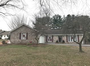 2807 Marian Dr, Vincennes, IN 47591