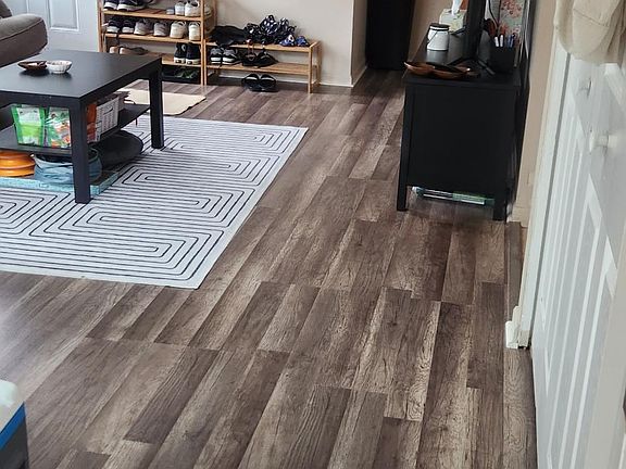 3rd image of 1770 Queensbury Cir #1770
