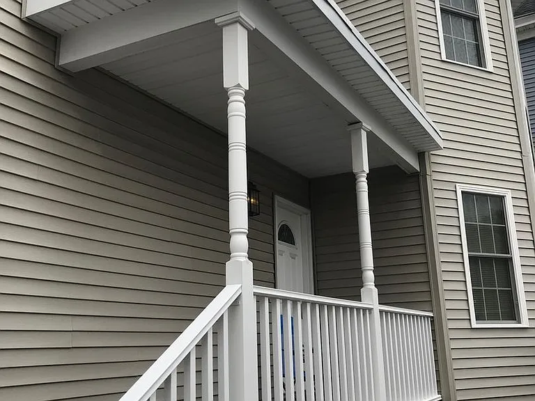 100 Knight St — Photo 7