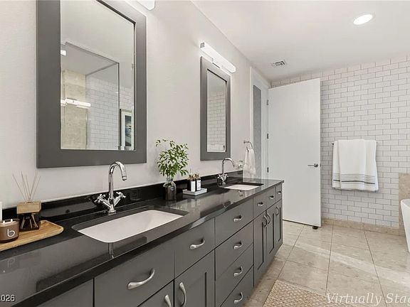 5th image of 4525 Dean Martin Dr Unit 1906