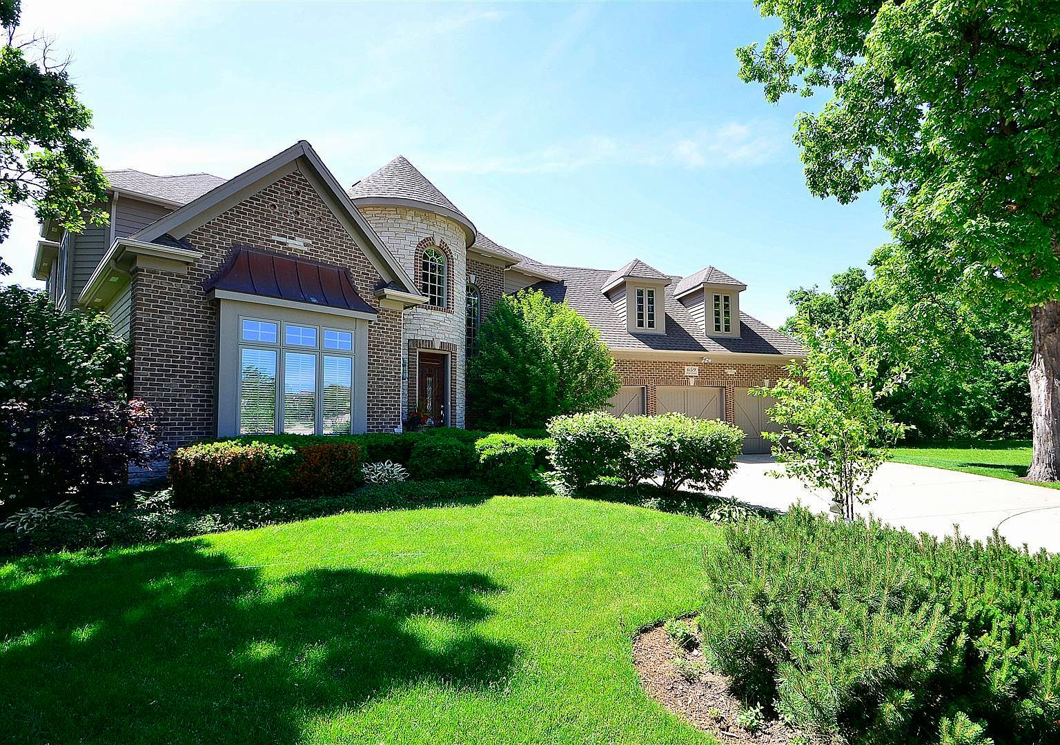 659 Oak Ln South Elgin Il 60177 Mls 11136669 Zillow