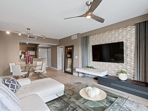 3rd image of 550 Okeechobee Blvd APT 809