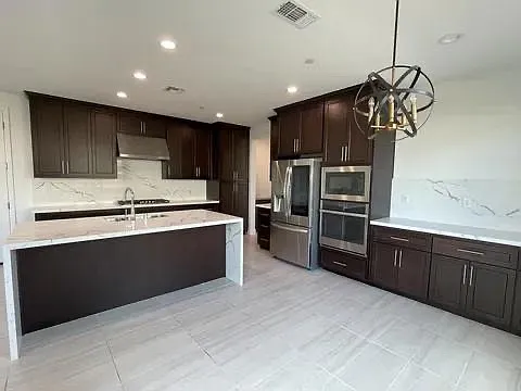 443 E Romero Ct — Photo 2