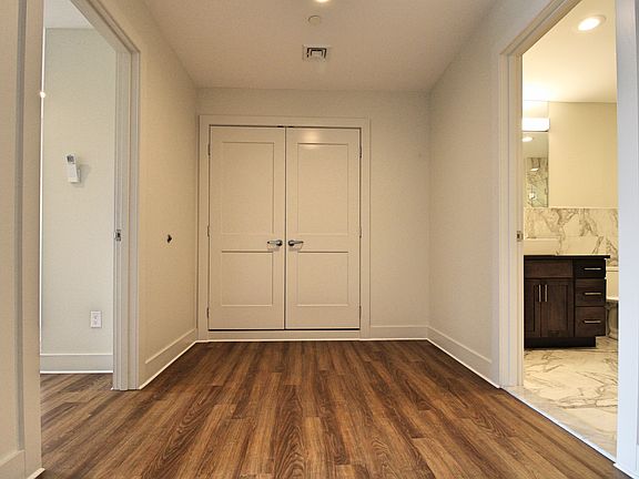 3rd image of 1292 Westminster St #308