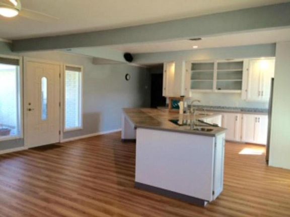 2nd image of 208 Sabine Dr