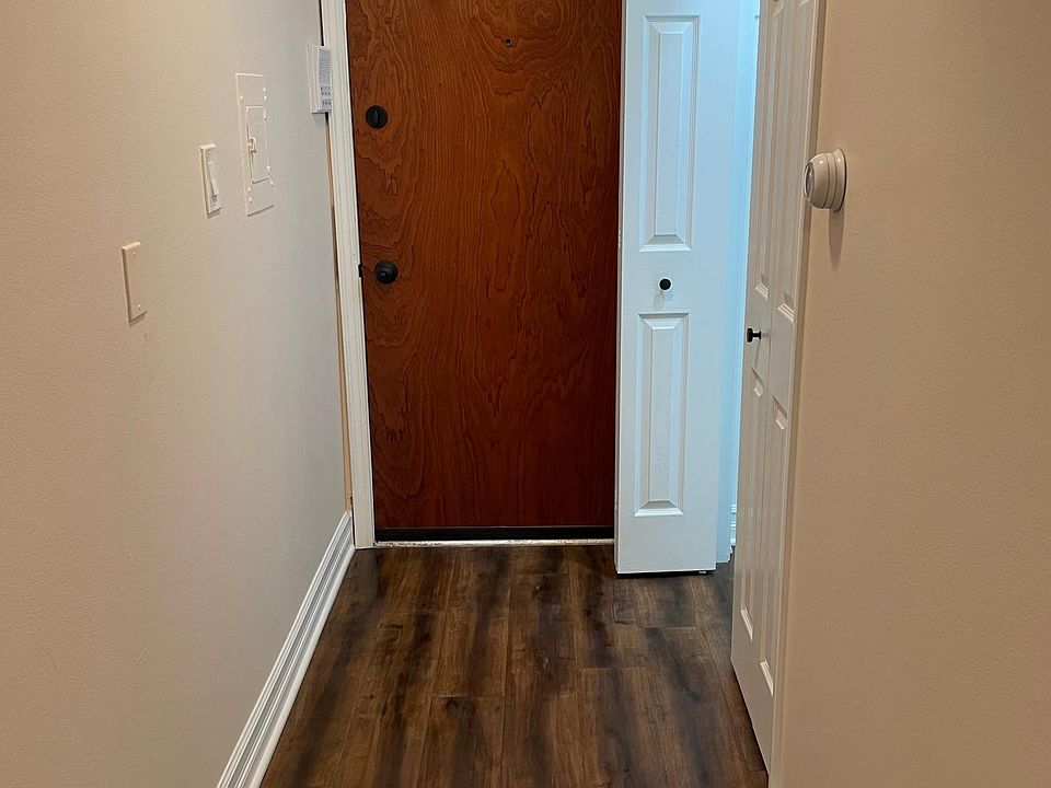 1st image of 9514 Glenlake Ave APT 226