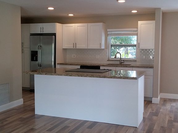 3rd image of 16280 E Glasgow Dr
