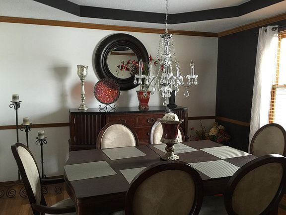 5th image of 12643 Wheaton Ave
