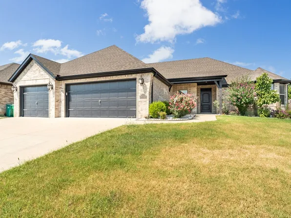 1100 Huntleigh Dr, Bentonville, AR 72713