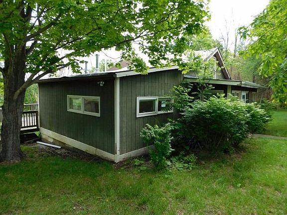 2nd image of 4940 Harp Pike