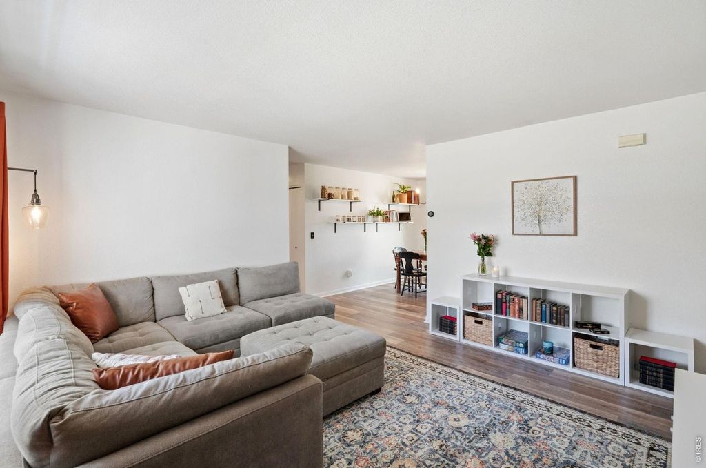 4181 La Veta Dr