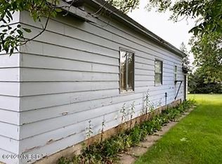206 S Main St, Stockholm, SD 57263