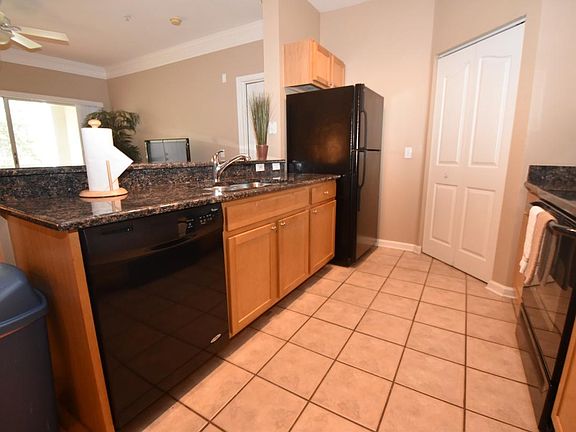 3rd image of 4207 S Dale Mabry Hwy Unit 2213