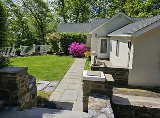 24 Woodcrest Ter, Amawalk, NY 10501
