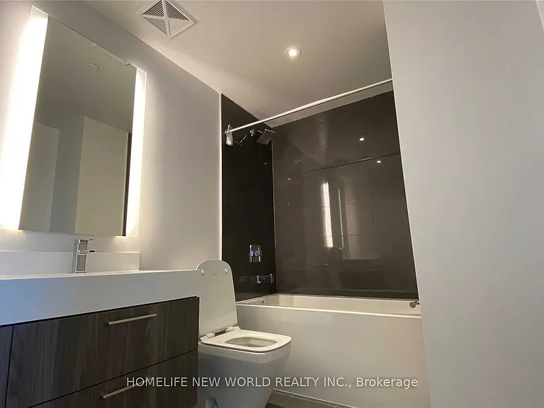1 Yorkville Ave #2810 — Photo 26