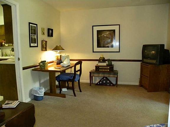 5th image of 1505 Woodside Dr