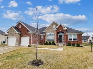 1706 Sunset Canyon Ct, Fairborn, OH 45324