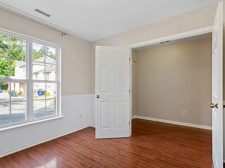 10028 Blackwell Dr — Photo 22
