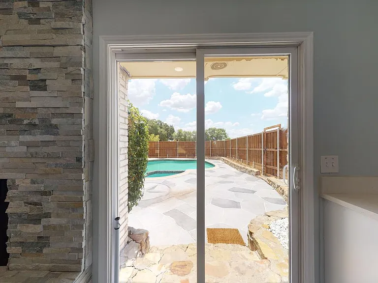 2704 Regal Rd — Photo 20