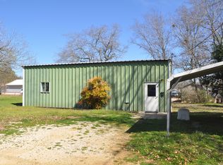 502 N Hill St, Caldwell, TX 77836