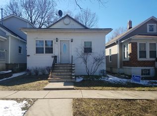 817 Elizabeth St, Joliet, IL 60435