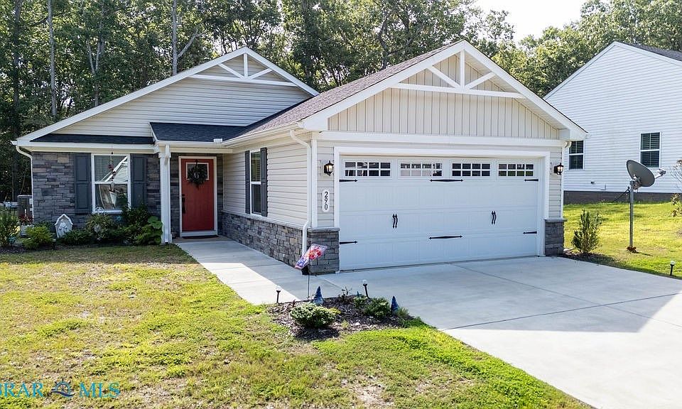 1st image of 290 Pleasants Ln