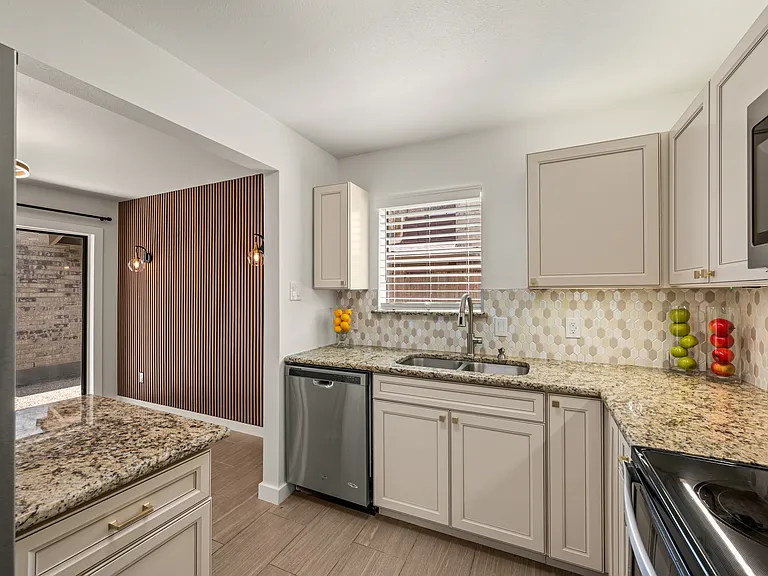 78 Morrow Dr — Photo 13
