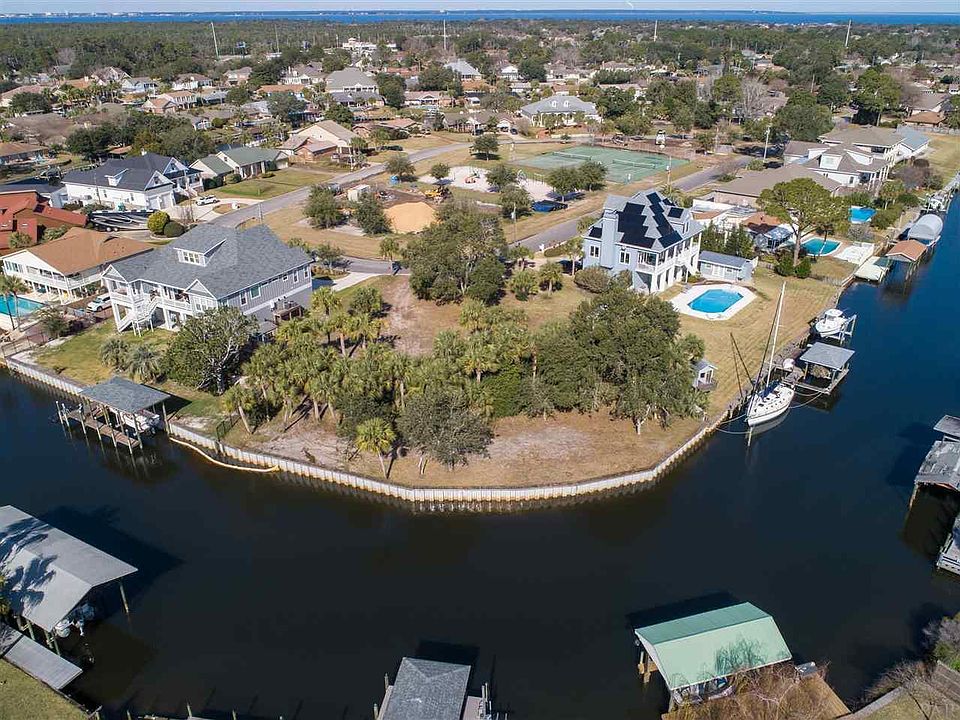 1st image of 920 Gondolier Blvd