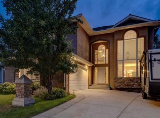 40 E Arbour Estates Grn NW, Calgary, AB T3G 4R7