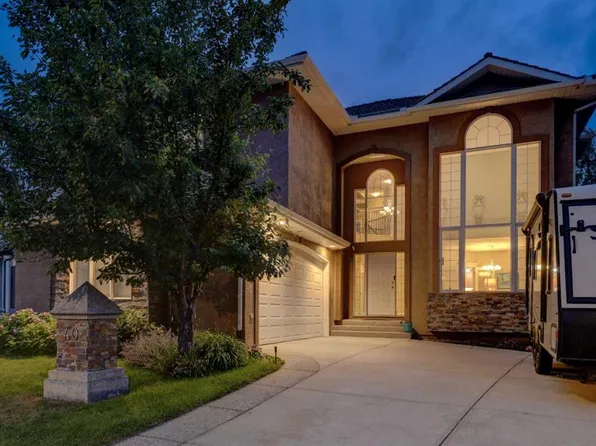 40 E Arbour Estates Grn NW, Calgary, AB T3G 4R7