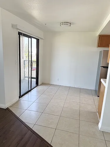12526 Cranbrook Ave #5 Photo 1