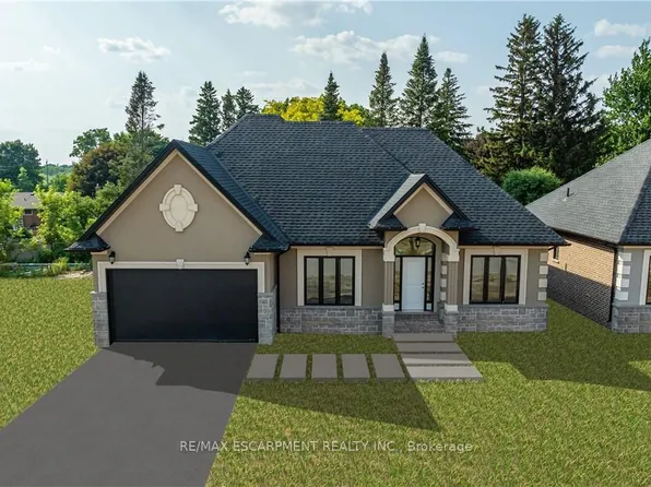 35 Cesar Pl, Hamilton, ON L9G 0G3