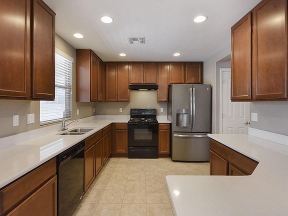 3rd image of 9495 S Crowley Brothers Dr