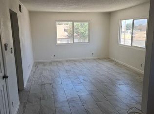 38509 5th St E APT 3, Palmdale, CA 93550