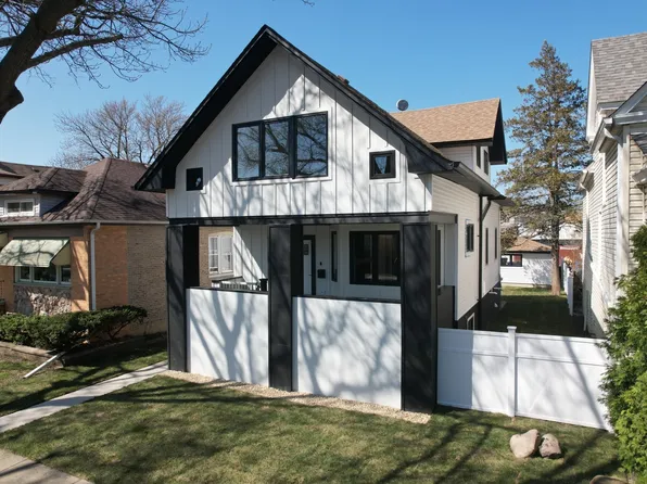 5818 W Dakin St, Chicago, IL 60634