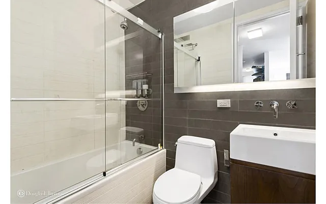 Rented by Douglas Elliman | media 23