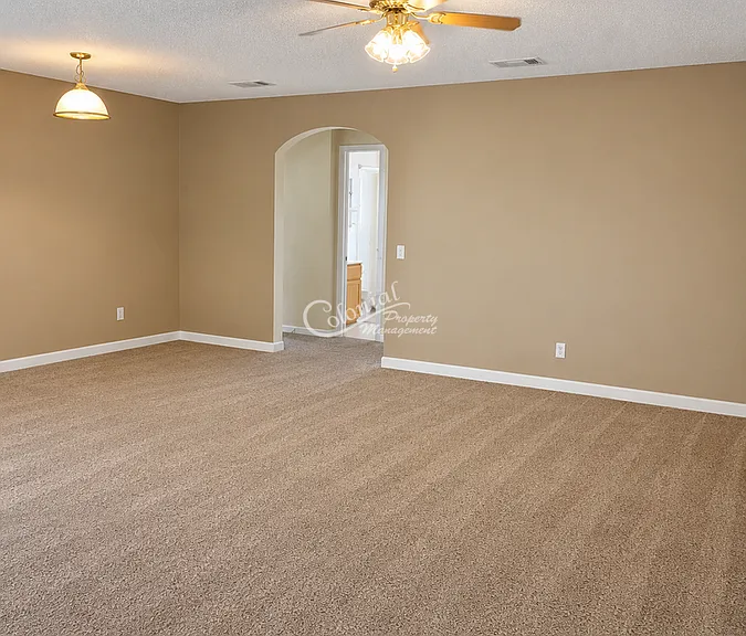 4306 Fieldcrest Dr — Photo 2