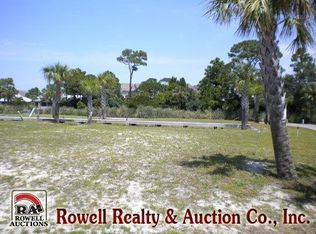 110 Lake Shore Dr, Port St Joe, FL 32456