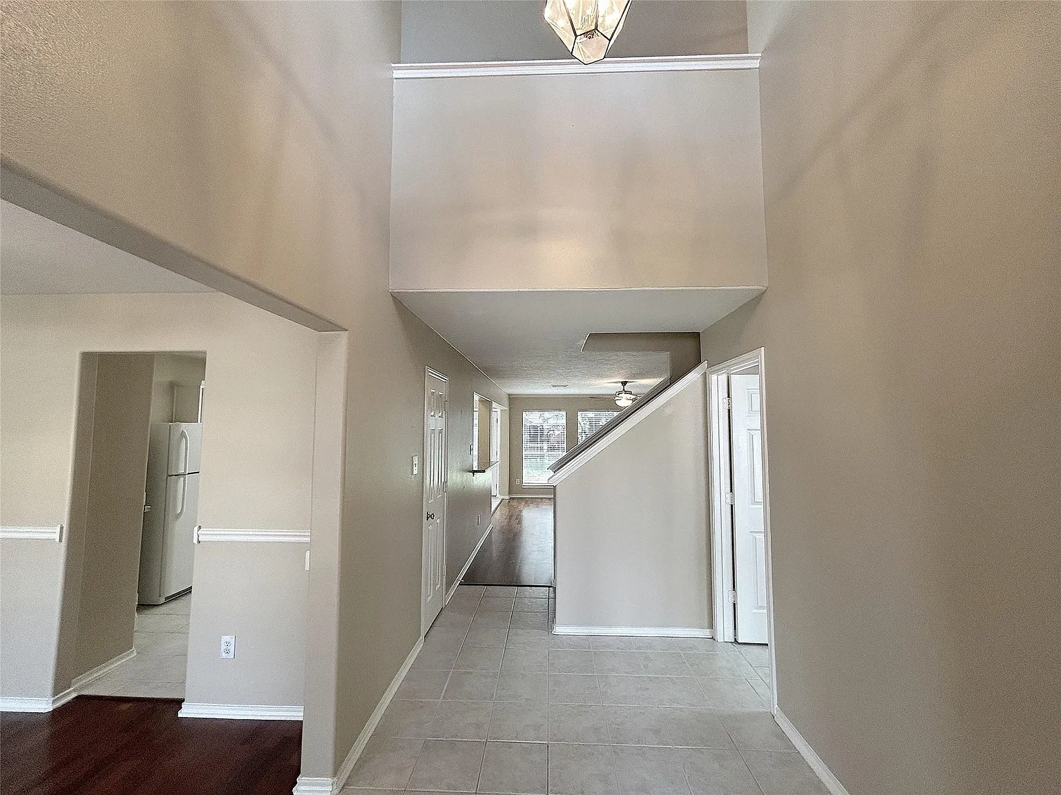 4 bed, 2.5 bath, 2163 sqft, $2,150 — Photo 4