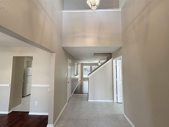 4th image of 16438 Redbud Berry Ln