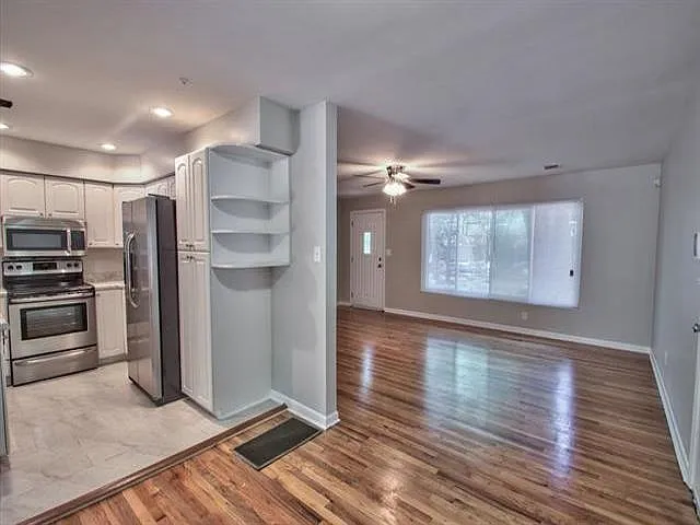 2107 High Rd — Photo 8