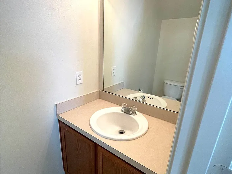 23623 Twisting Falls Dr — Photo 28